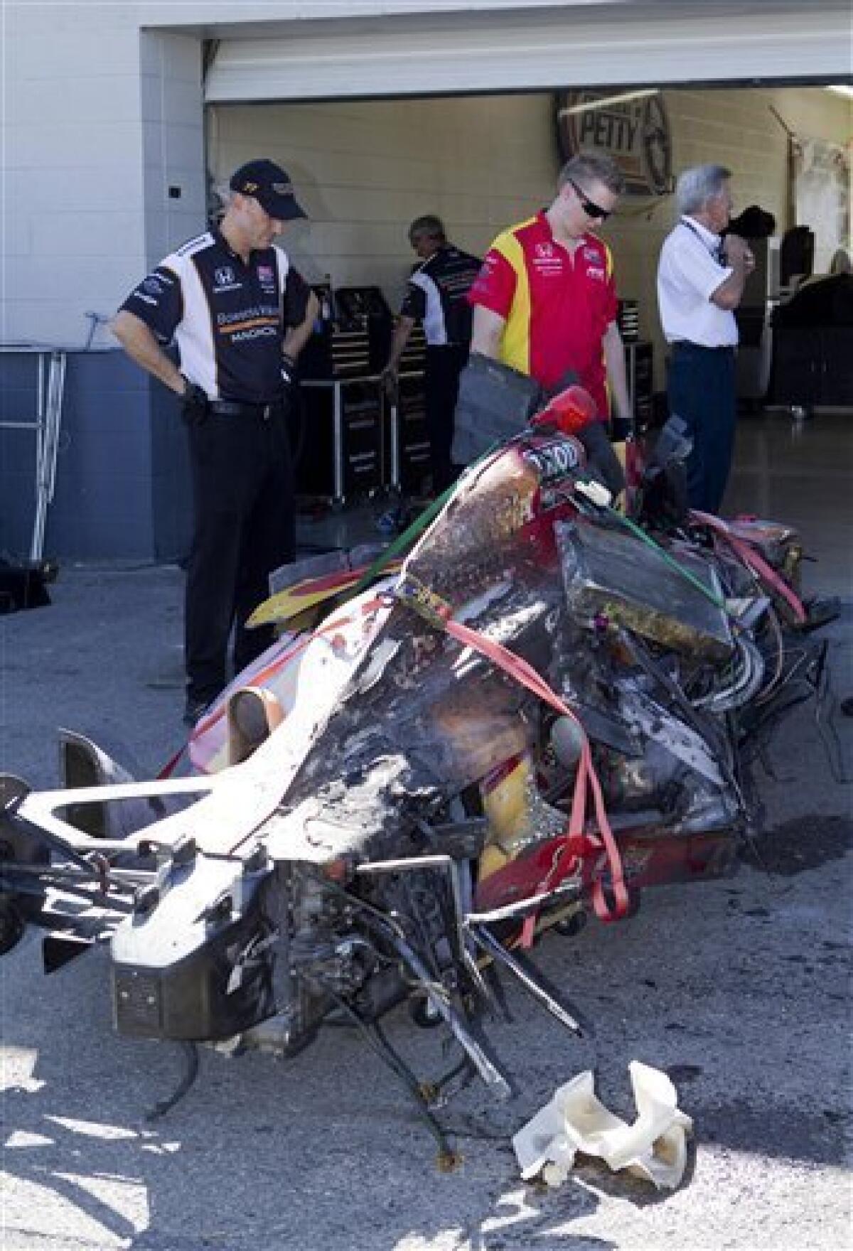 Indy 500 winner Wheldon dies in massive wreck - The San Diego